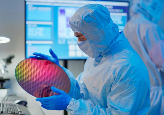 The secret ingredient in your next high-speed processor?